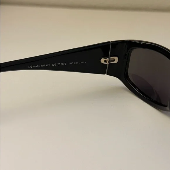 Gucci Black Sunglasses with Silver Accents - Picture 6 of 8